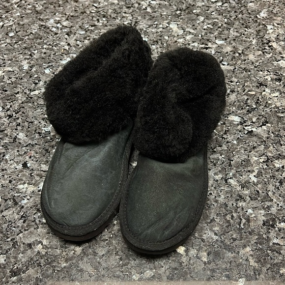 UGG Black Fur Fold Over Boots Size 5 - Picture 1 of 8